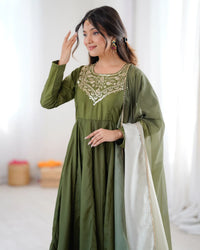 Kali Cut Anarkali Suit Set in Heavy French Crepe with Embroidery Work | Dupatta & Pant | Ready to Wear Ethnic Set for Women